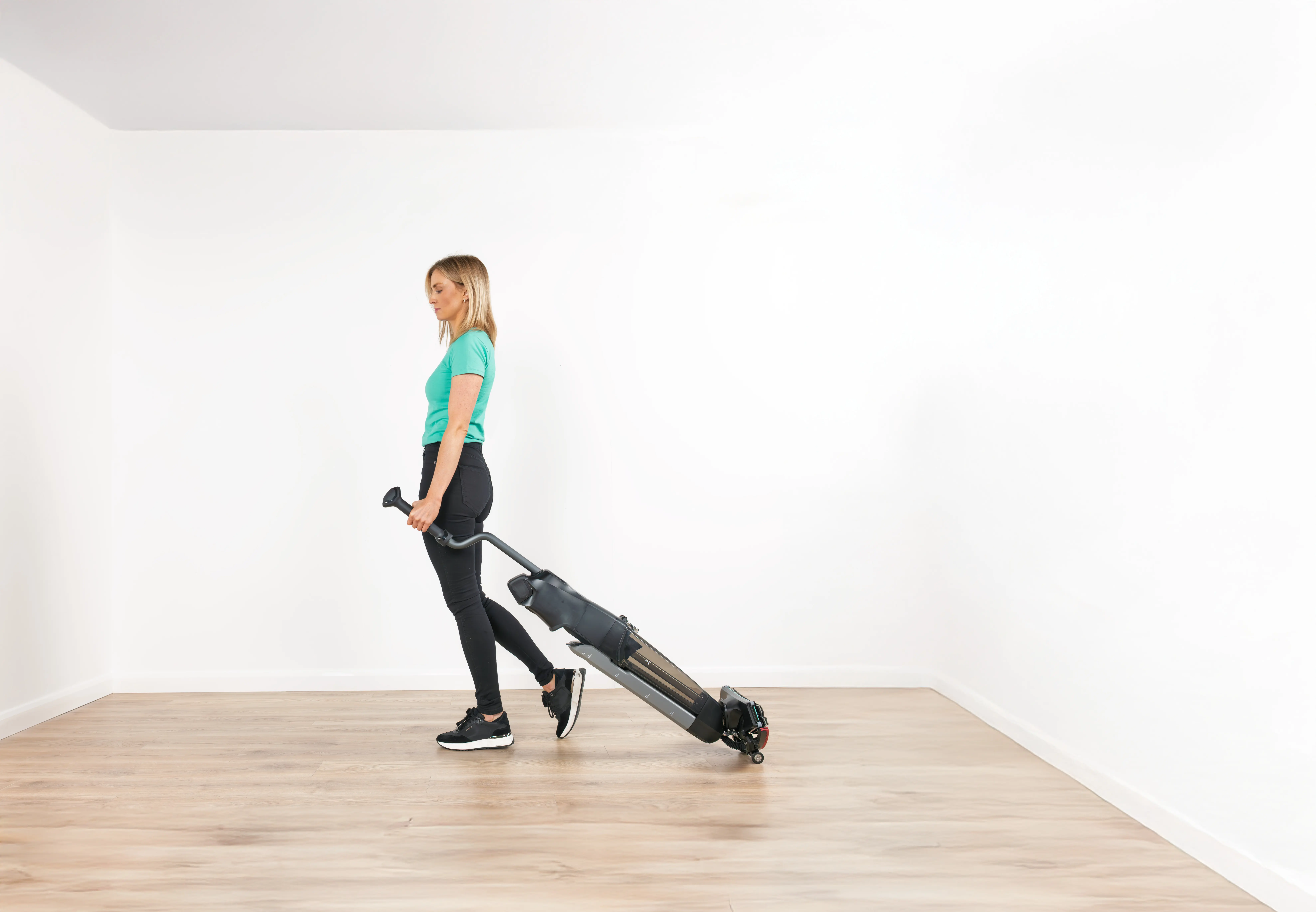 DRYFT S-Motion Scheuersaugmaschine