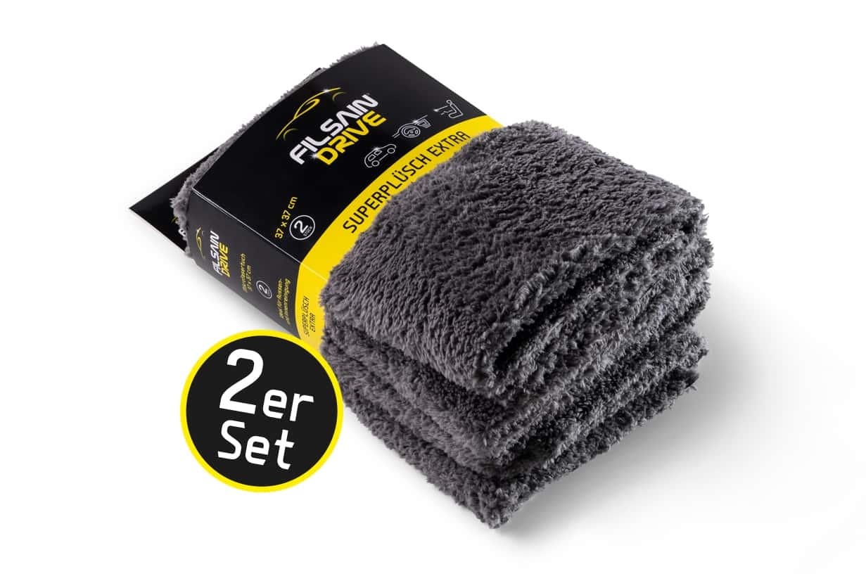 FILSAN Superplusch Extra Mikrofasertücher-Set Zwei zusammengepackte graue Mikrofasertücher mit der Aufschrift Superplusch Extra.