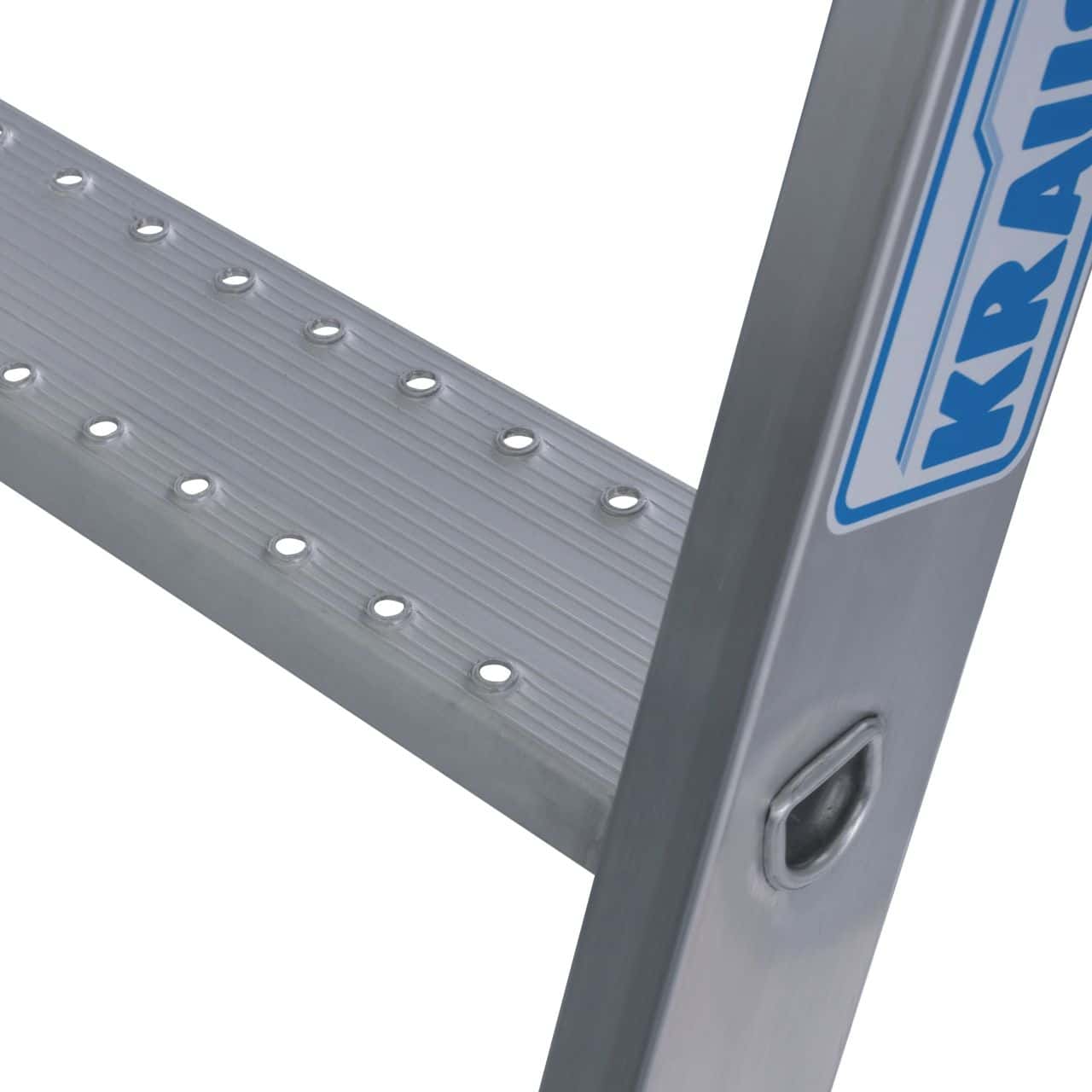 KRAUSE Aluminium-Leiterstufen-Detail Detailansicht einer KRAUSE Aluminium-Leiterstufe mit Anti-Rutsch-Oberfläche.