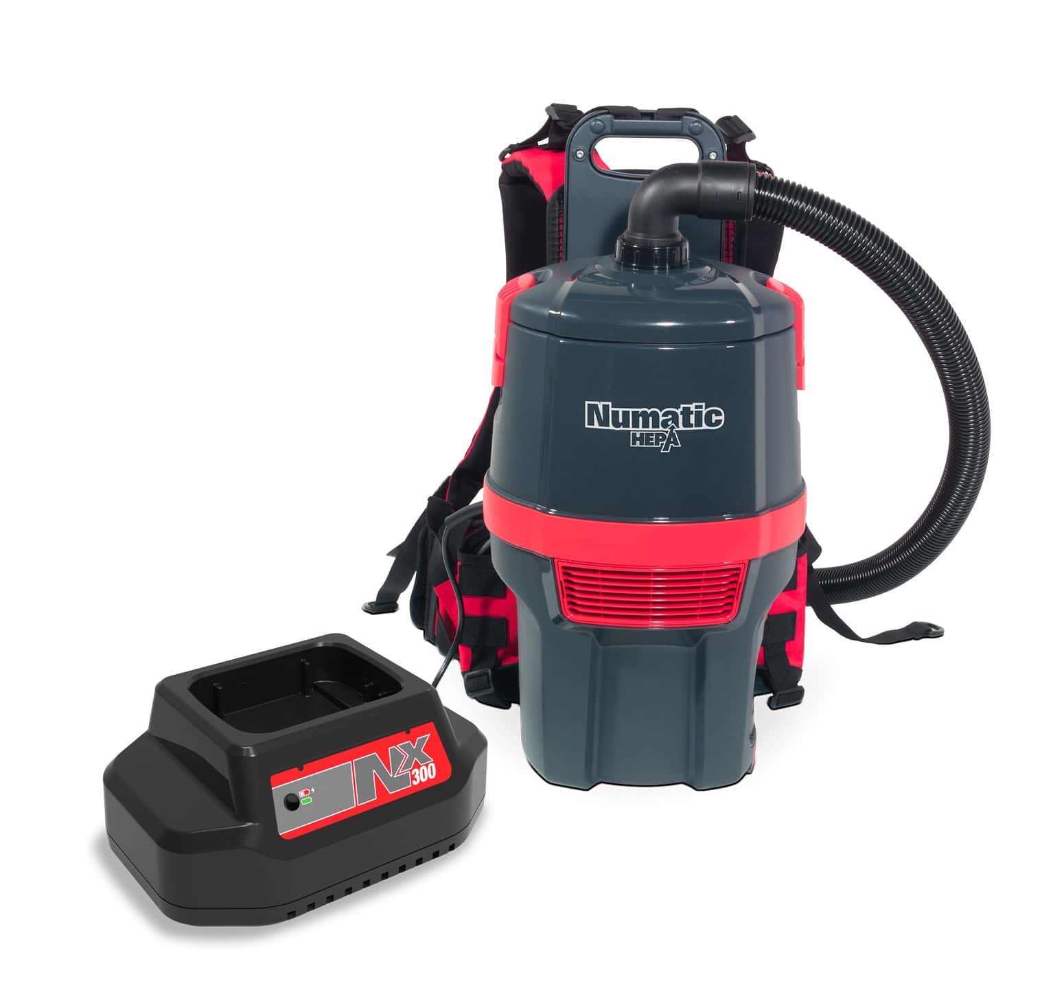 Numatic Rucksackstaubsauger mit rotem Gehäuse und schwarzem Schlauchsystem, inklusive Ladestation für Gebäudereinigung Numatic Rucksackstaubsauger mit rotem Gehäuse und schwarzem Schlauchsystem, inklusive Ladestation für Gebäudereinigung