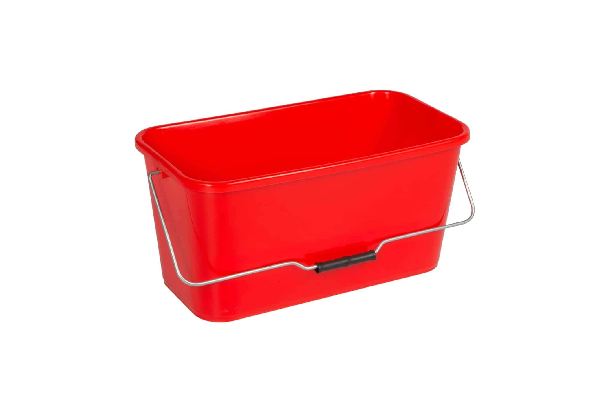 Roter Reinigungseimer mit Metallgriff Roter Reinigungseimer mit Metallgriff zum einfachen Tragen.