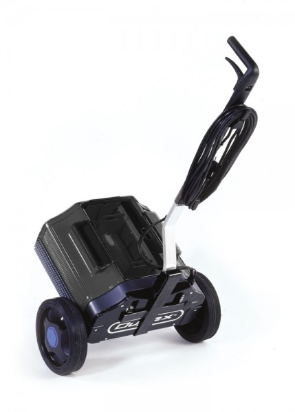 Numatic N228 Dampfmaschine mit sichtbarem Griff und Netzkabel