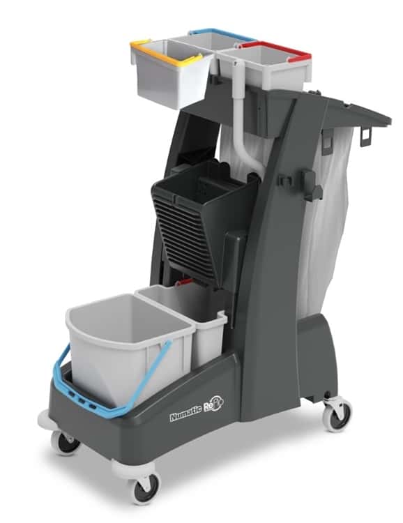 Numatic MultiMatic MM 4 Plus Reinigungswagen Numatic Reinigungswagen MultiMatic MM 4 Plus mit mehreren Eimern und einem Wischmopp.