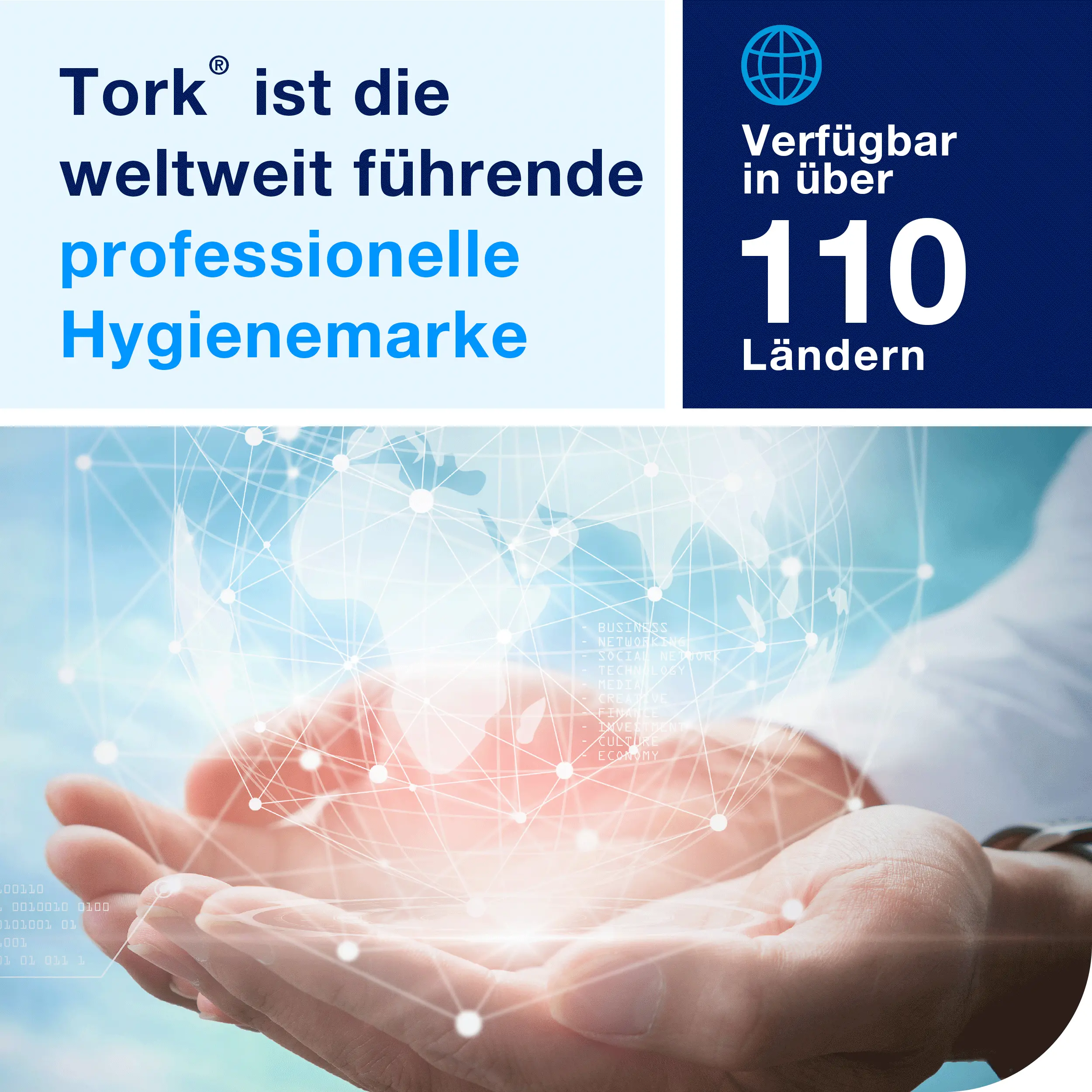 Hände halten ein leuchtendes, vernetztes Globus-Symbol, das globale Konnektivität und Technologie darstellt.